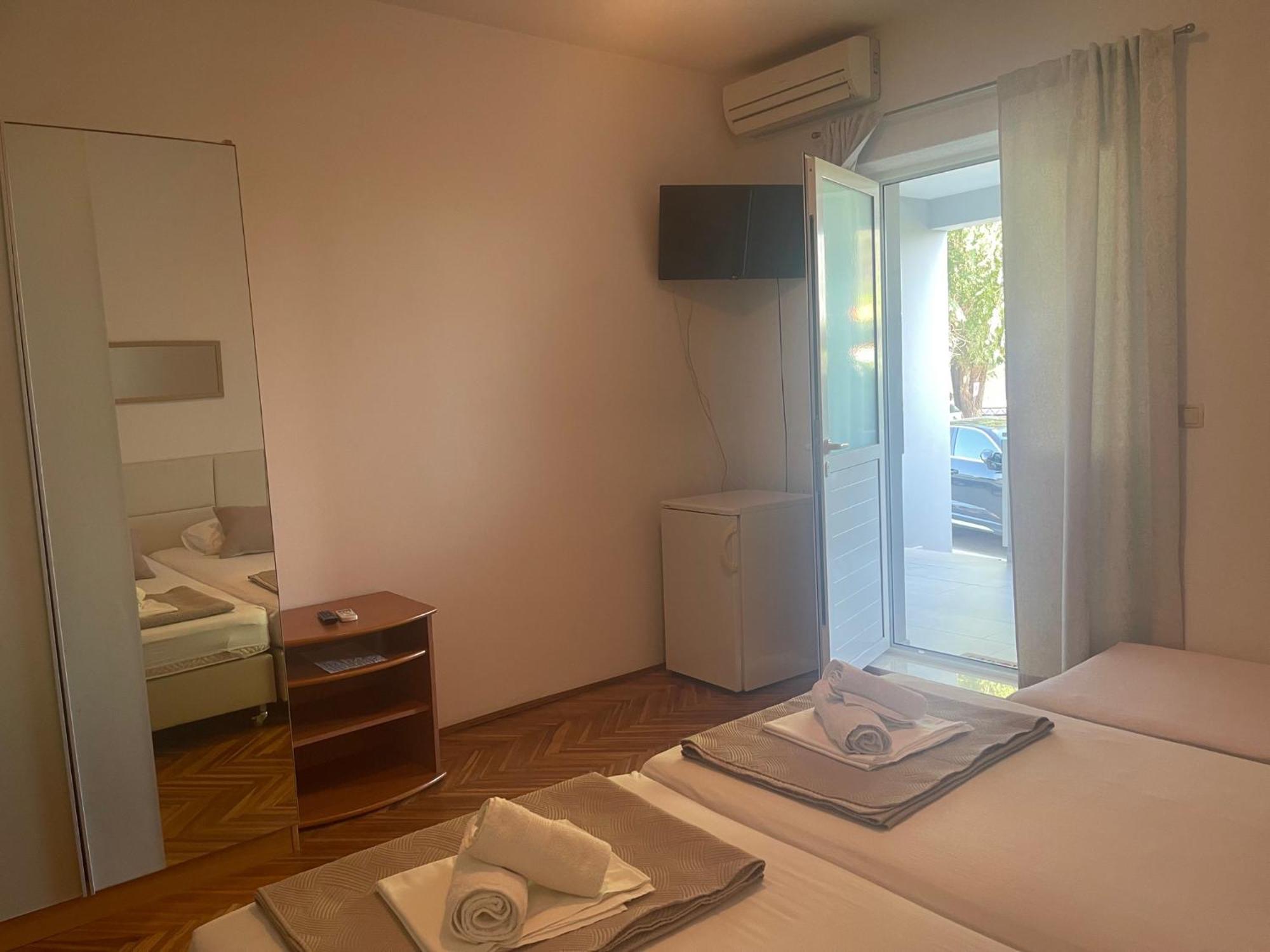 Apartments Ante Omis Ngoại thất bức ảnh